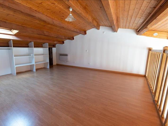 Appartement - 84 m² - 3 pièces