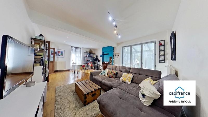 Maison - 184 m² - 7 pièces