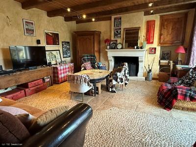 Propriété - 195 m² - 7 pièces