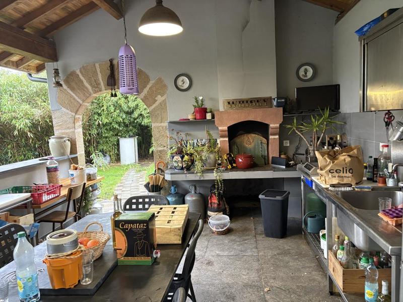 Demeure - 280 m² - 7 pièces