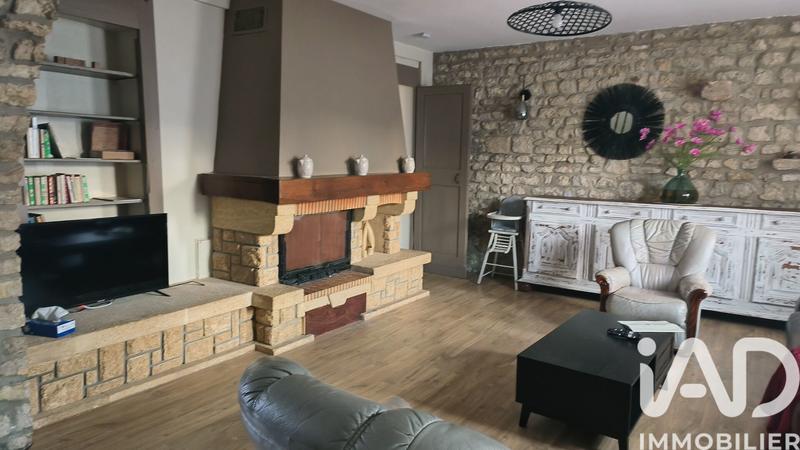 Maison - 470 m² - 8 pièces