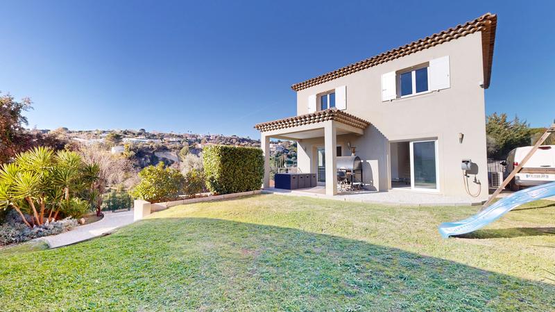 Maison - 137 m² - 4 pièces