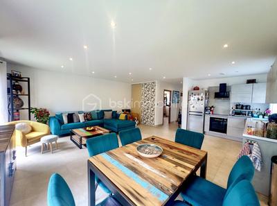 Maison - 114 m² - 5 pièces