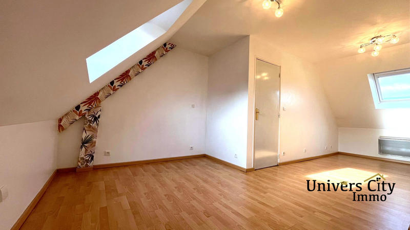 Maison traditionnelle - 128 m² - 6 pièces