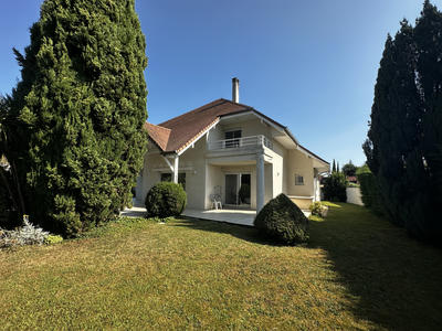 Maison - 163 m² - 5 pièces