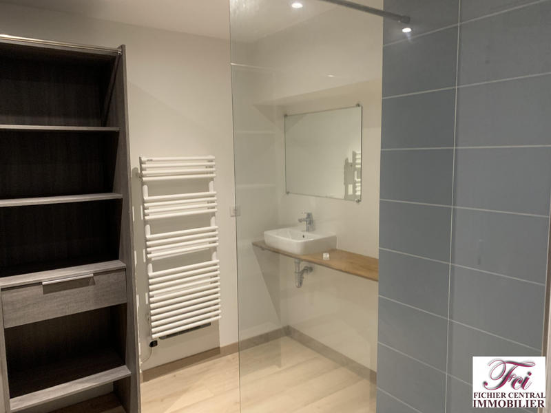 Appartement - 175 m² - 6 pièces