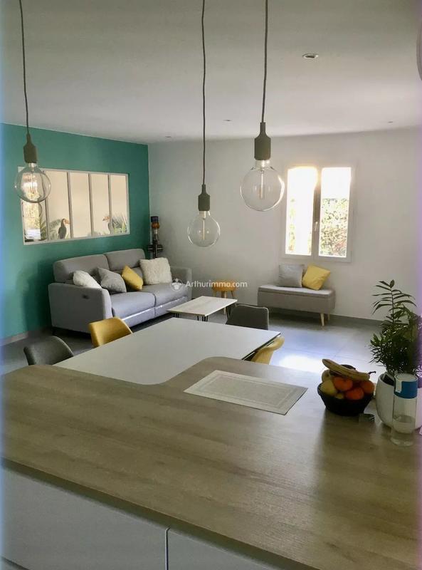 Maison - 91 m² - 5 pièces