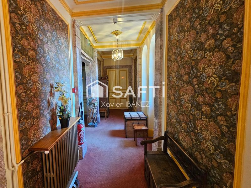 Local commercial - 370 m² - 15 pièces