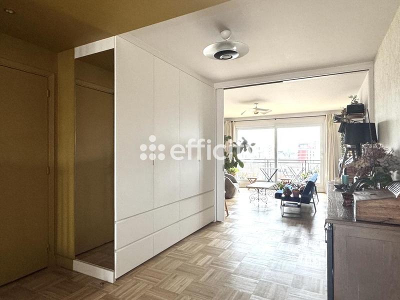 Appartement - 82 m² - 3 pièces