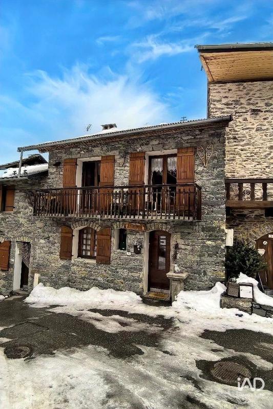 Maison - 80 m² - 5 pièces