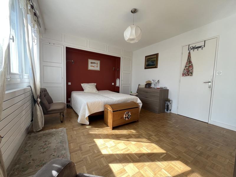 Appartement - 82 m² - 3 pièces