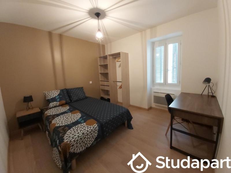 Chambre - 10 m² - 1 pièce