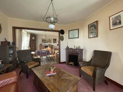 Maison - 94 m² - 5 pièces