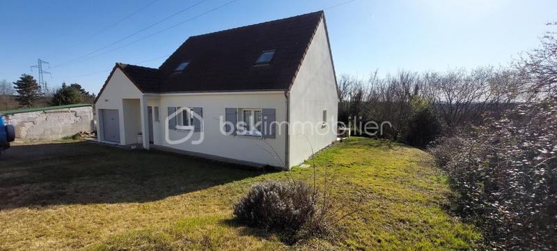 Maison - 110 m² - 5 pièces