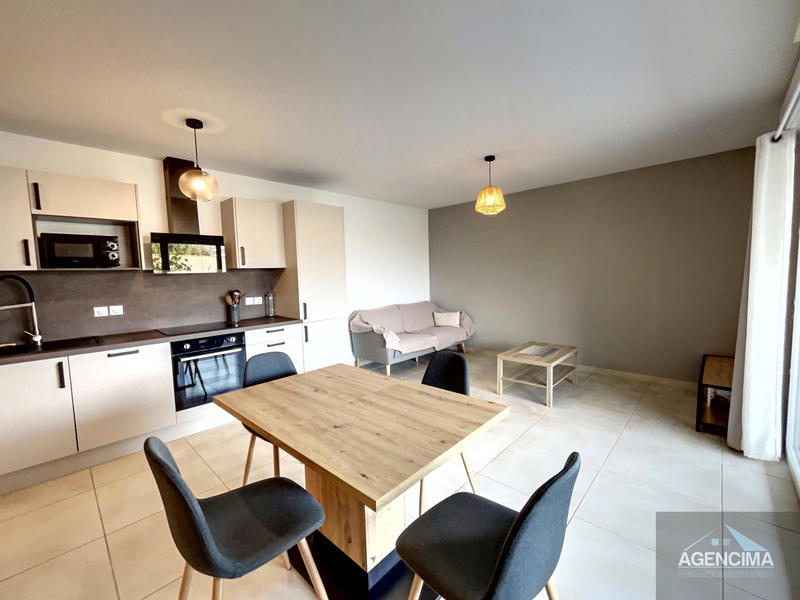 Appartement - 61 m² - 3 pièces