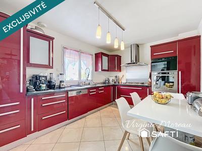 Maison - 151 m² - 7 pièces