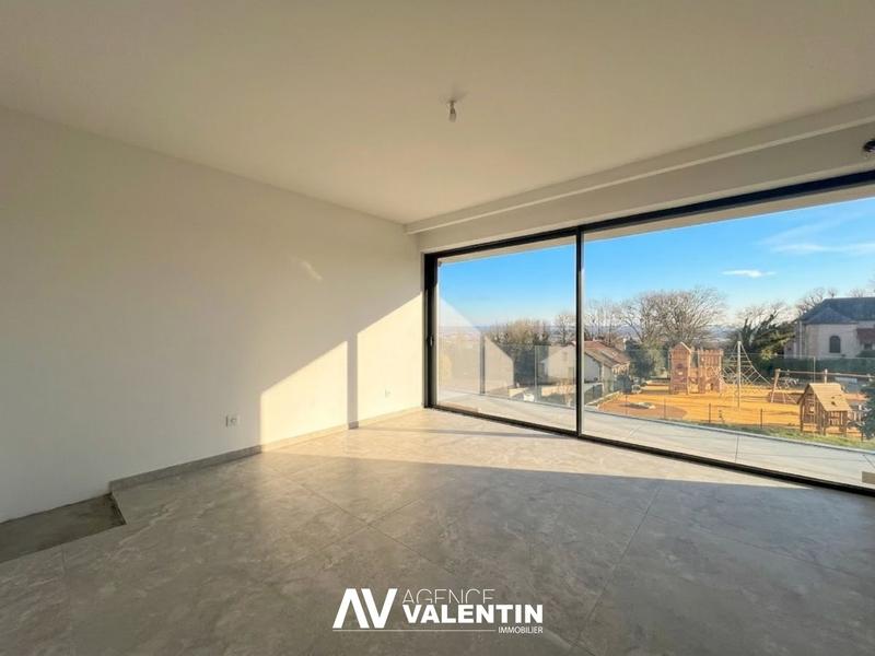 Maison - 180 m² - 6 pièces