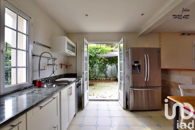 Maison - 224 m² - 6 pièces