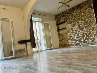 Appartement - 85 m² - 3 pièces