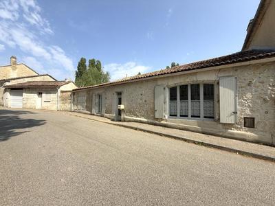 Maison - 300 m² - 7 pièces