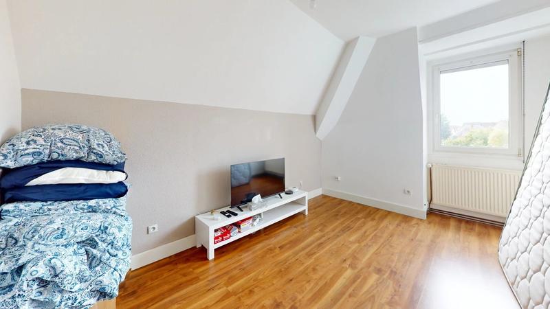 Maison - 189 m² - 8 pièces