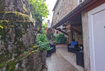 Maison - 532 m² - 10 pièces