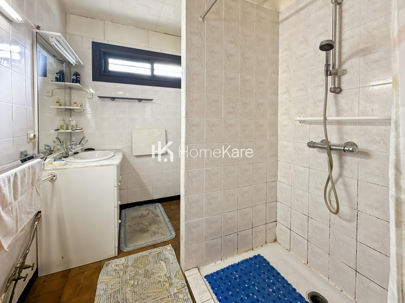 Maison - 200 m² - 5 pièces