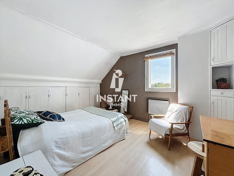 Maison - 156 m² - 8 pièces