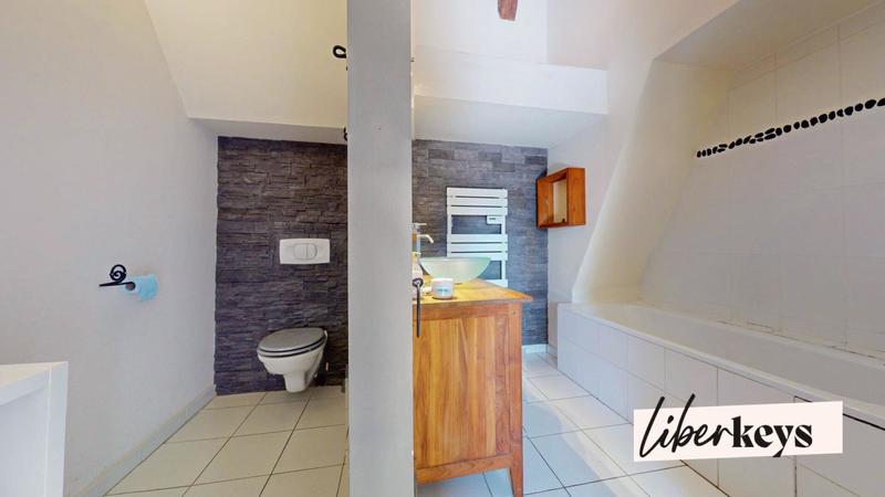 Corps de ferme - 109 m² - 5 pièces