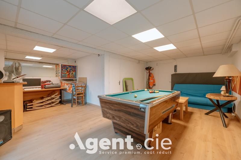 Maison - 184 m² - 7 pièces