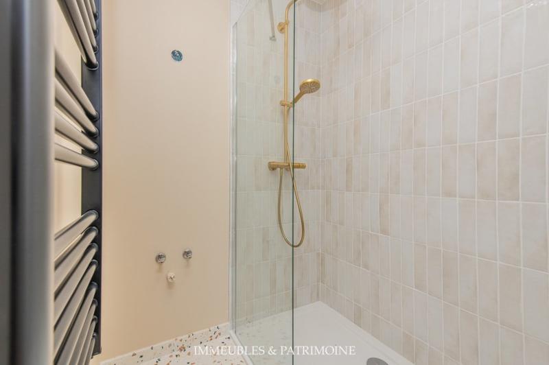 Appartement - 97 m² - 3 pièces