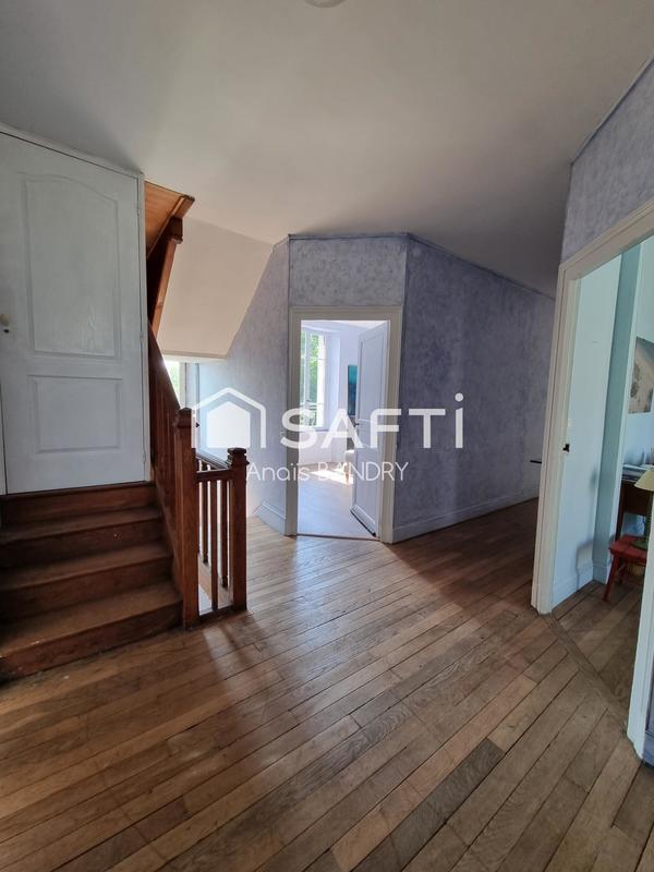 Maison de maîtres - 320 m² - 8 pièces