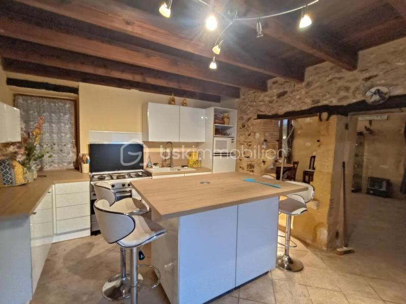Maison en pierre - 113 m² - 4 pièces