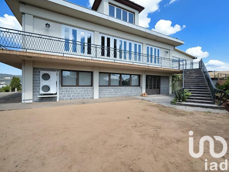 Appartement - 81 m² - 3 pièces