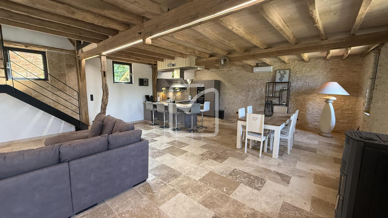 Maison - 164 m² - 10 pièces