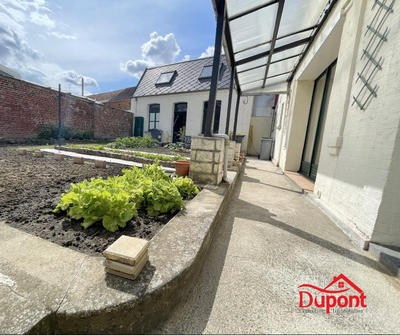 Maison - 94 m² - 6 pièces