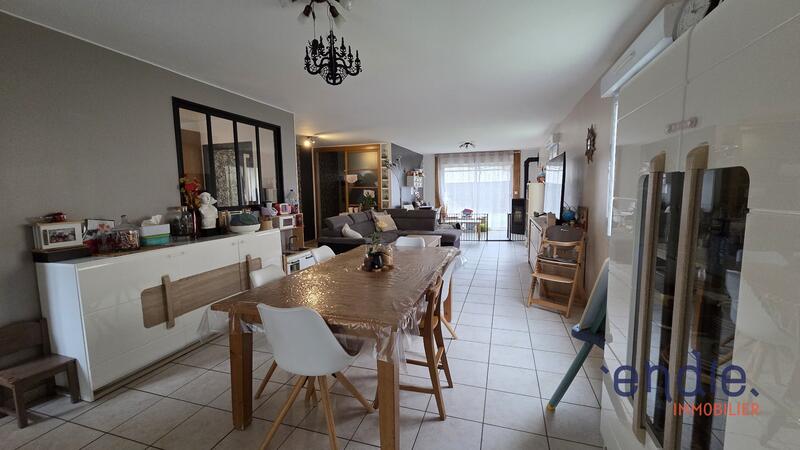 Maison - 200 m² - 9 pièces