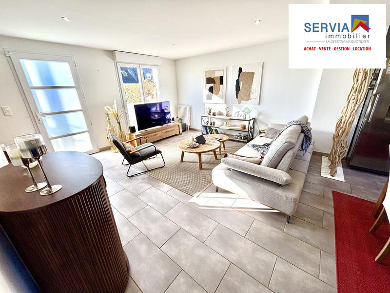 Maison traditionnelle - 104 m² - 5 pièces