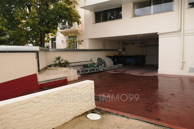 Parking / Garage - 15 m²