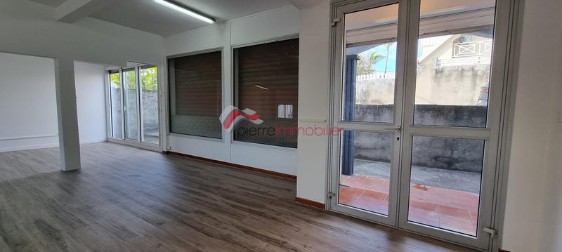 Local commercial - 82 m²