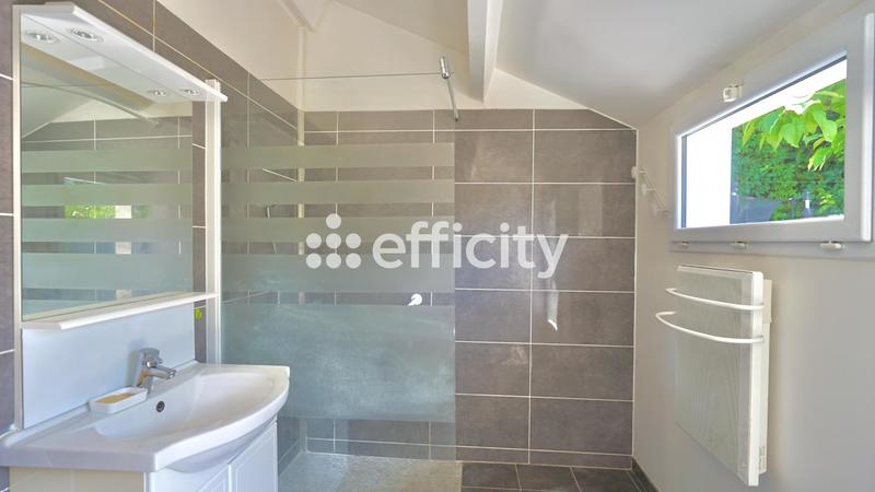 Maison - 97 m² - 5 pièces