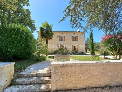 Demeure - 432 m² - 10 pièces