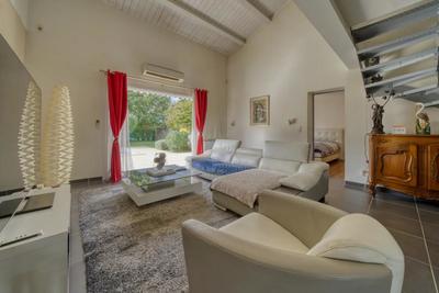 Maison - 180 m² - 7 pièces