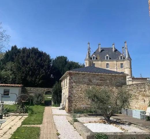 Manoir - 850 m² - 16 pièces