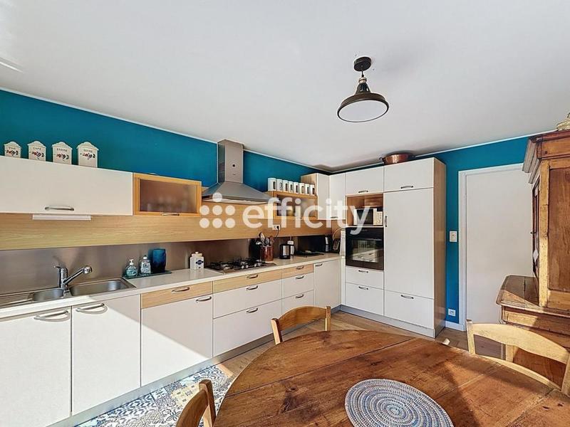 Maison - 165 m² - 7 pièces