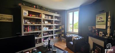 Maison - 178 m² - 8 pièces