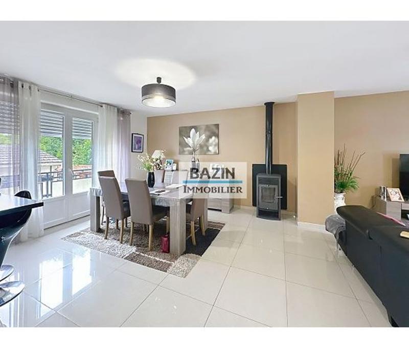 Maison traditionnelle - 118 m² - 6 pièces