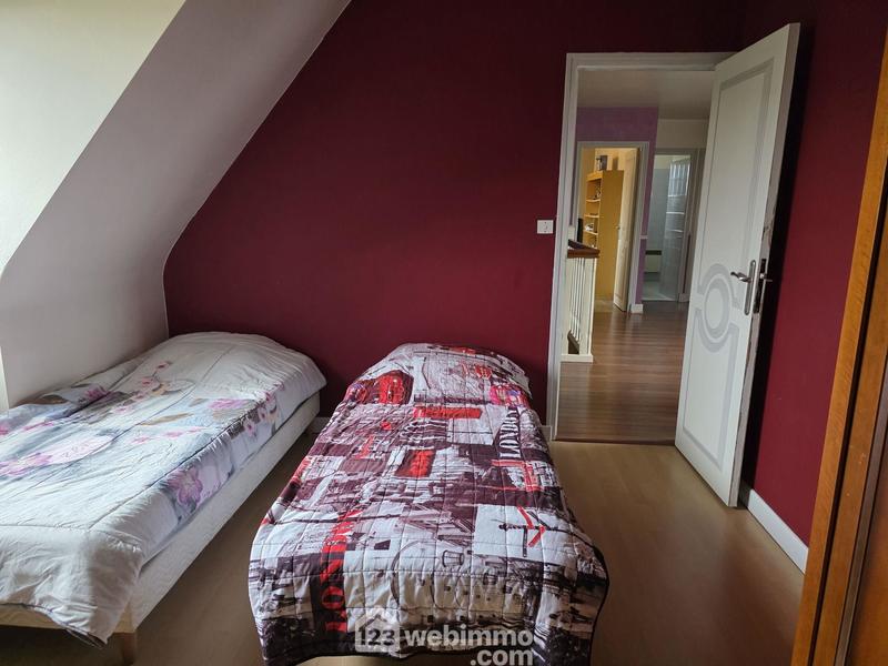 Maison - 187 m² - 7 pièces