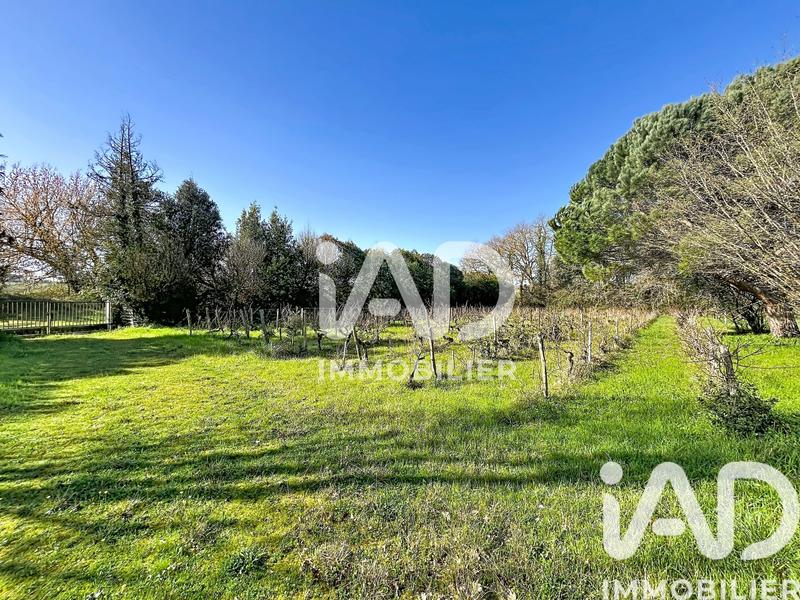 Maison - 305 m² - 8 pièces