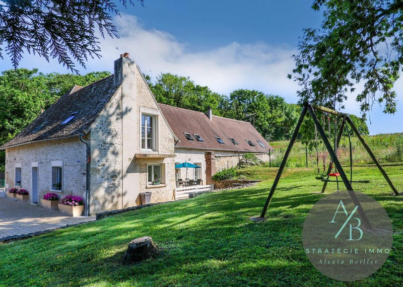 Maison - 310 m² - 9 pièces